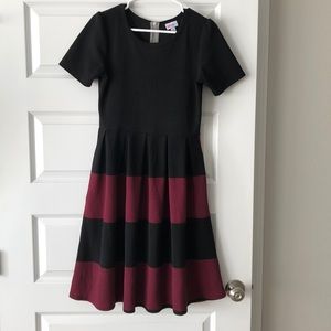 EUC medium LuLaRoe Amelia